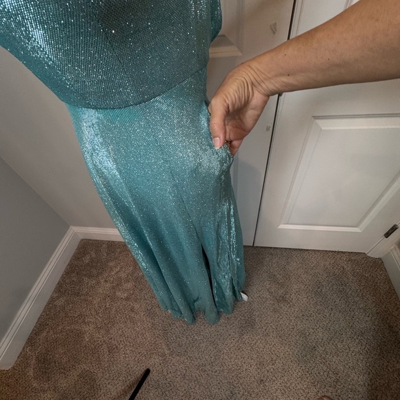 B Darlin Aqua Glitter Formal Gown | Holiday Party • Prom Winter Wedding Size 1/2 - Picture 4 of 12